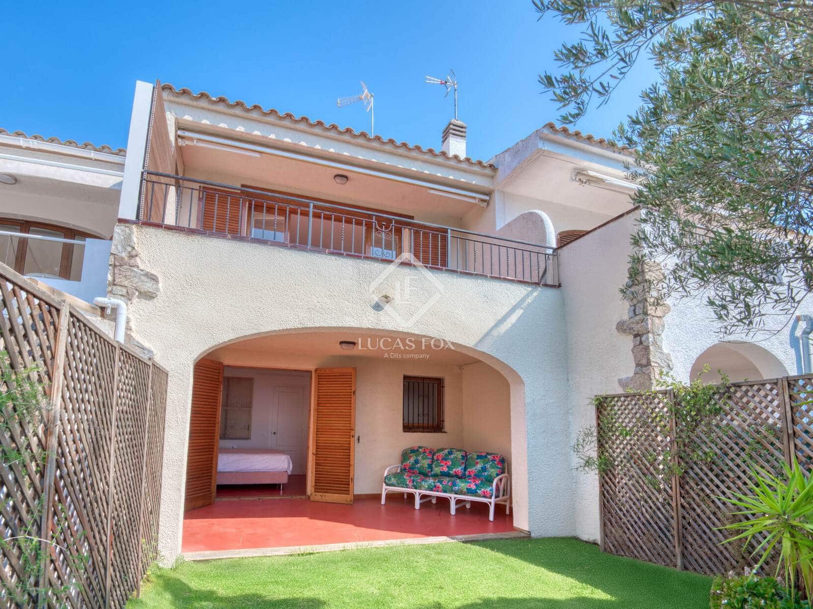 3 bedroom Villa for sale in Sant Feliu de Guixols with garage - € 479,000 (Ref: 9108119)
