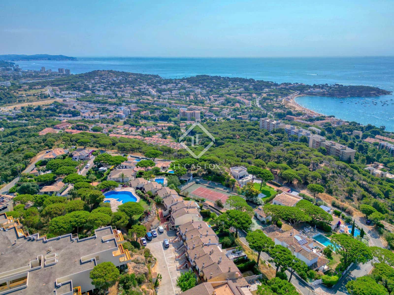 3 bedroom Villa for sale in Sant Feliu de Guixols with garage - € 479,000 (Ref: 9108119)