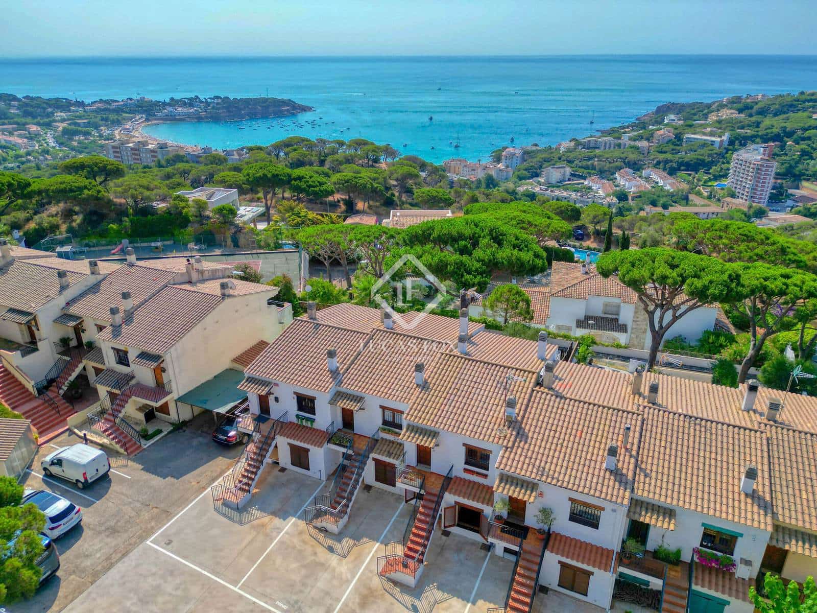 3 bedroom Villa for sale in Sant Feliu de Guixols with garage - € 479,000 (Ref: 9108119)