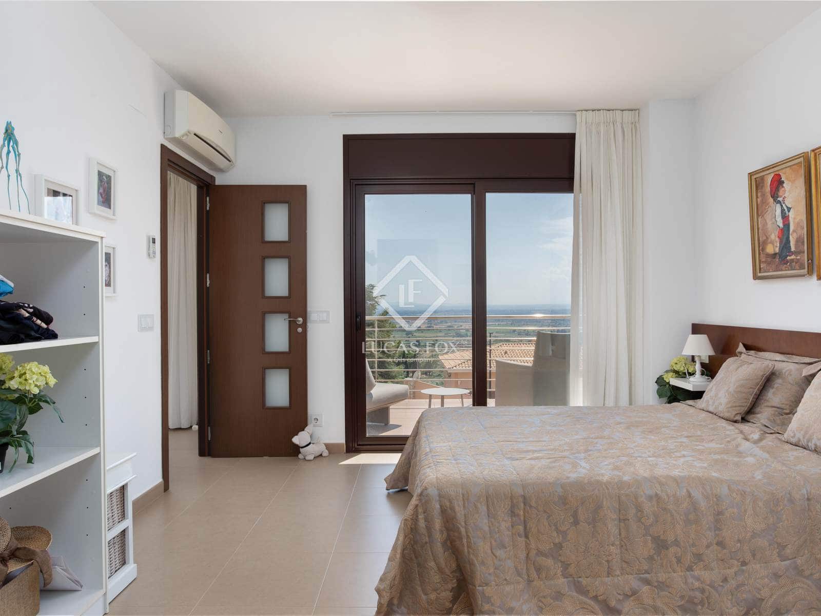 5 slaapkamer Villa te koop in Pau met zwembad - € 1.500.000 (Ref: 9109350)