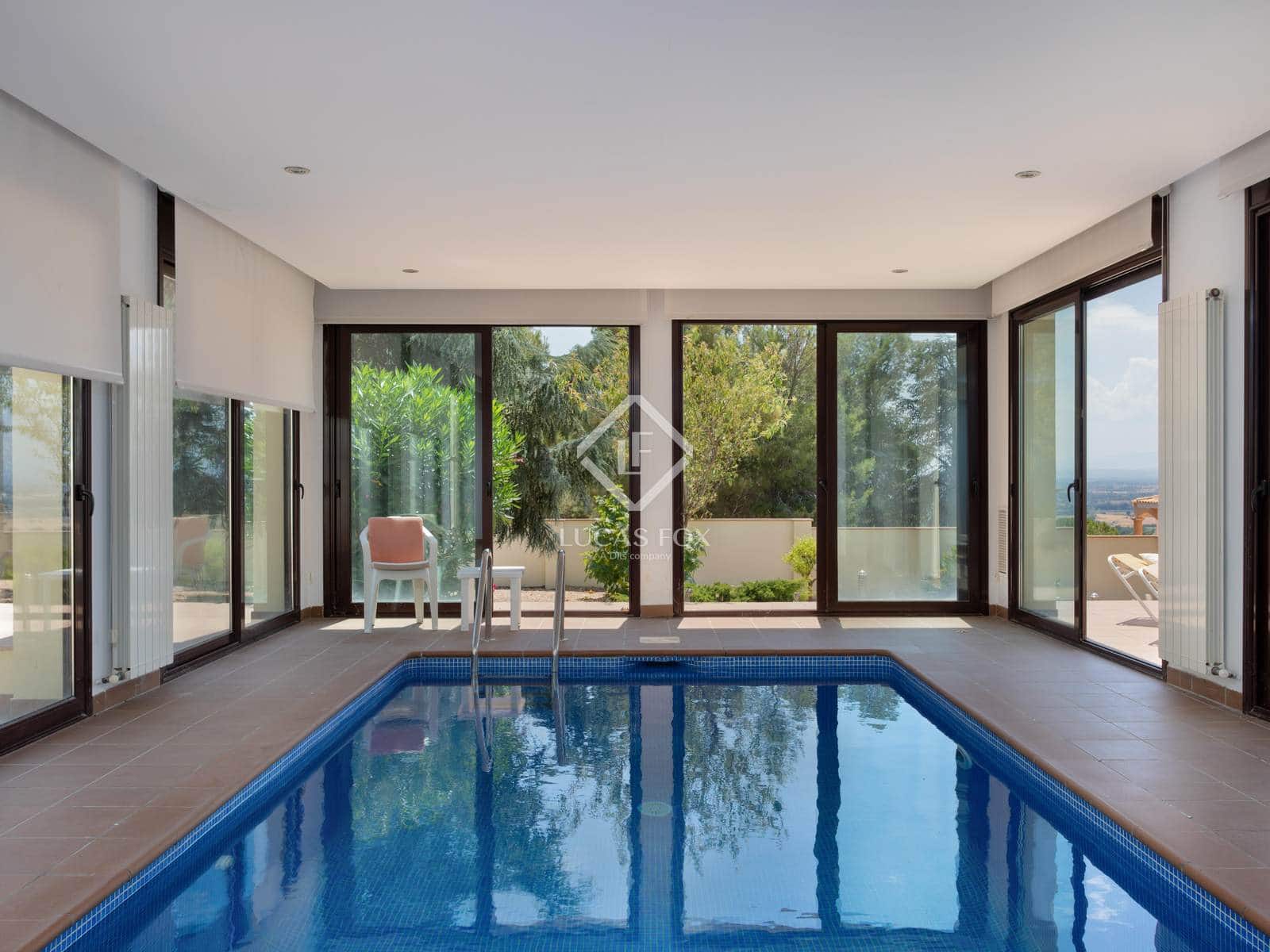 5 slaapkamer Villa te koop in Pau met zwembad - € 1.500.000 (Ref: 9109350)