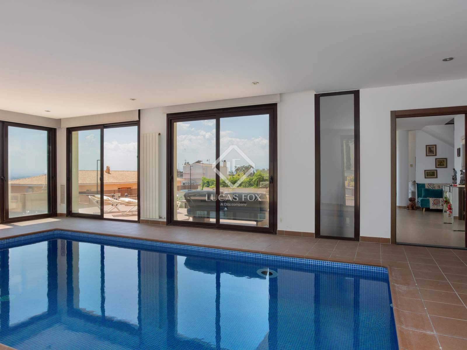 5 slaapkamer Villa te koop in Pau met zwembad - € 1.500.000 (Ref: 9109350)