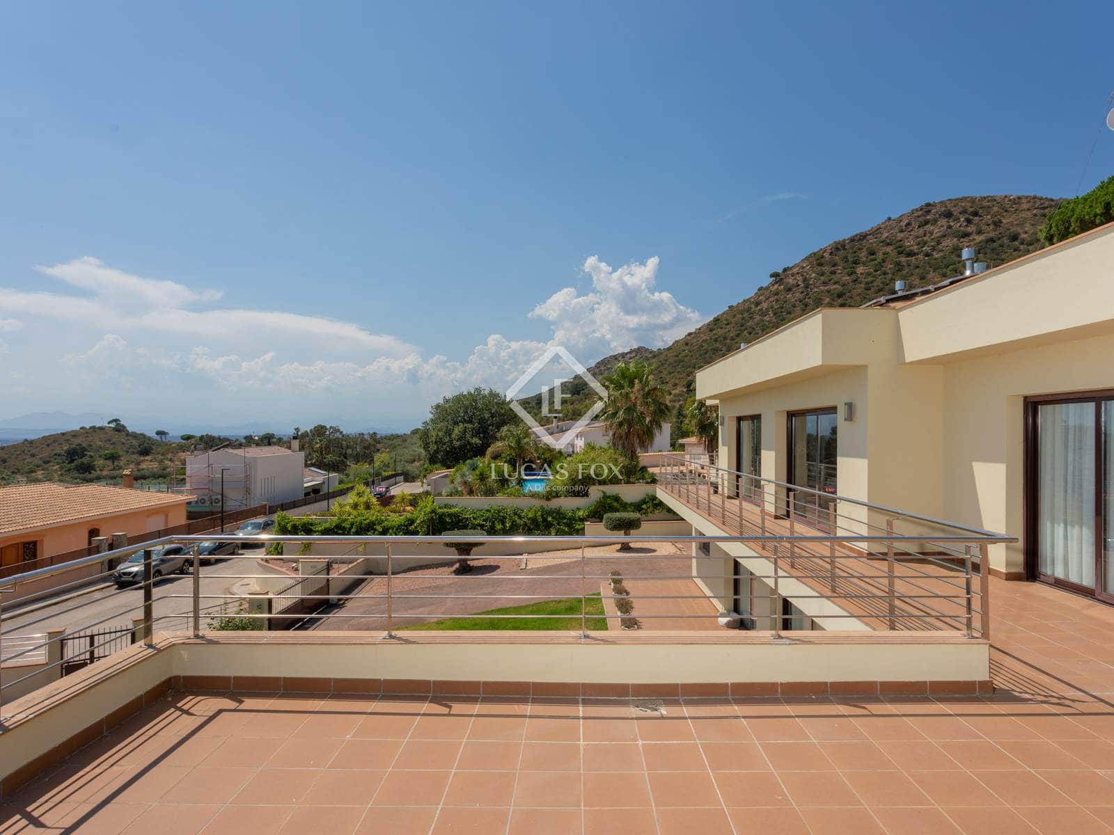 5 slaapkamer Villa te koop in Pau met zwembad - € 1.500.000 (Ref: 9109350)