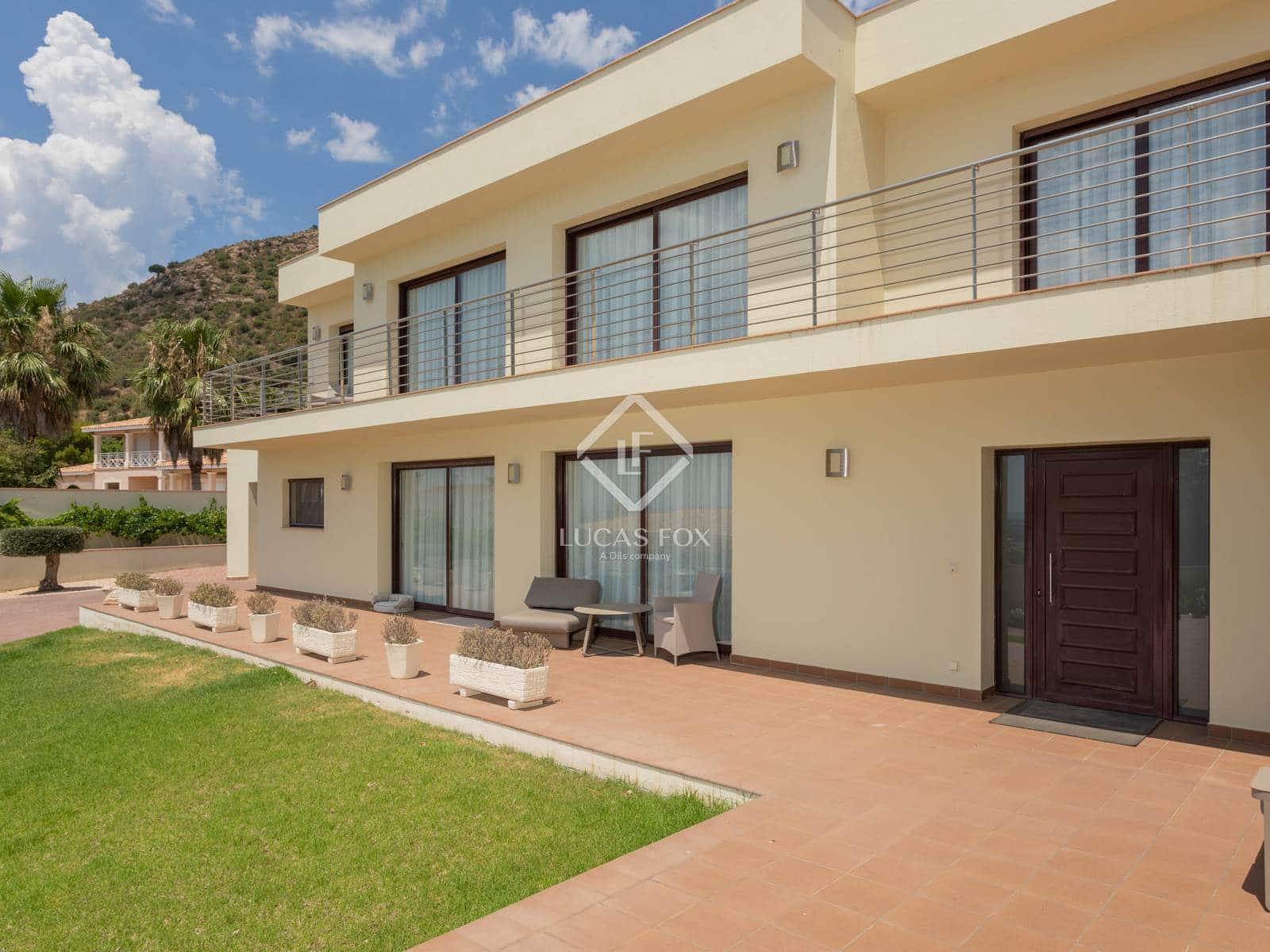 5 slaapkamer Villa te koop in Pau met zwembad - € 1.500.000 (Ref: 9109350)