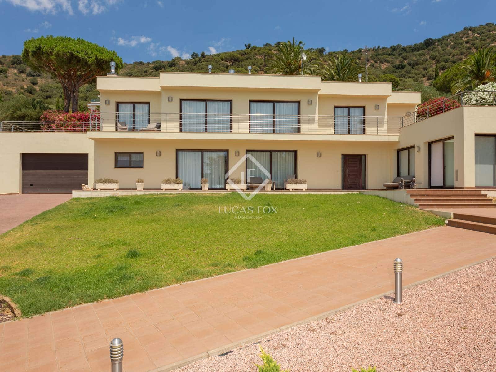 5 slaapkamer Villa te koop in Pau met zwembad - € 1.500.000 (Ref: 9109350)