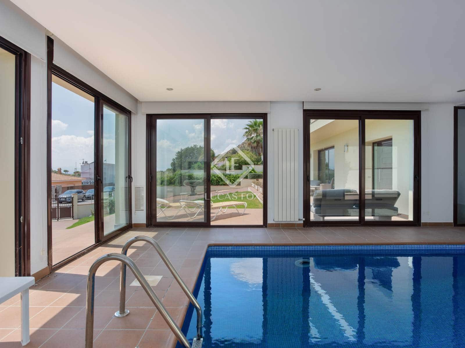 5 slaapkamer Villa te koop in Pau met zwembad - € 1.500.000 (Ref: 9109350)