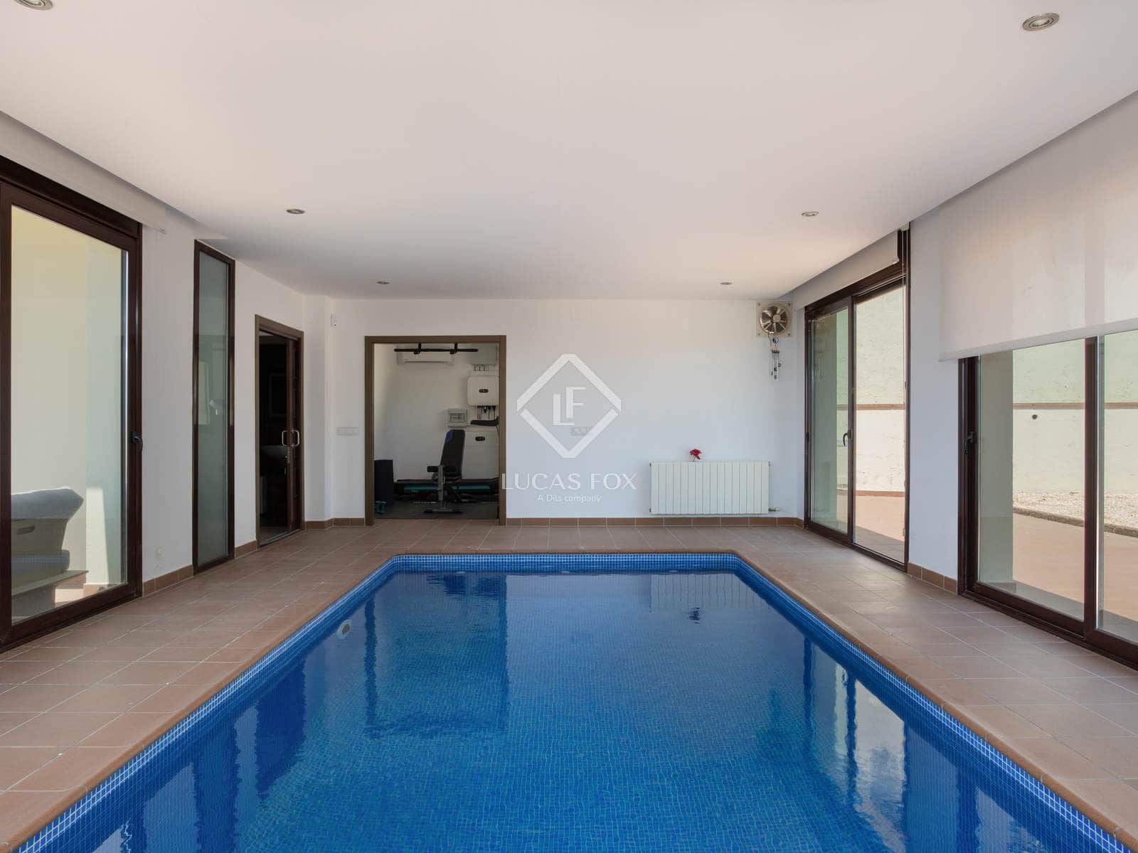 5 slaapkamer Villa te koop in Pau met zwembad - € 1.500.000 (Ref: 9109350)