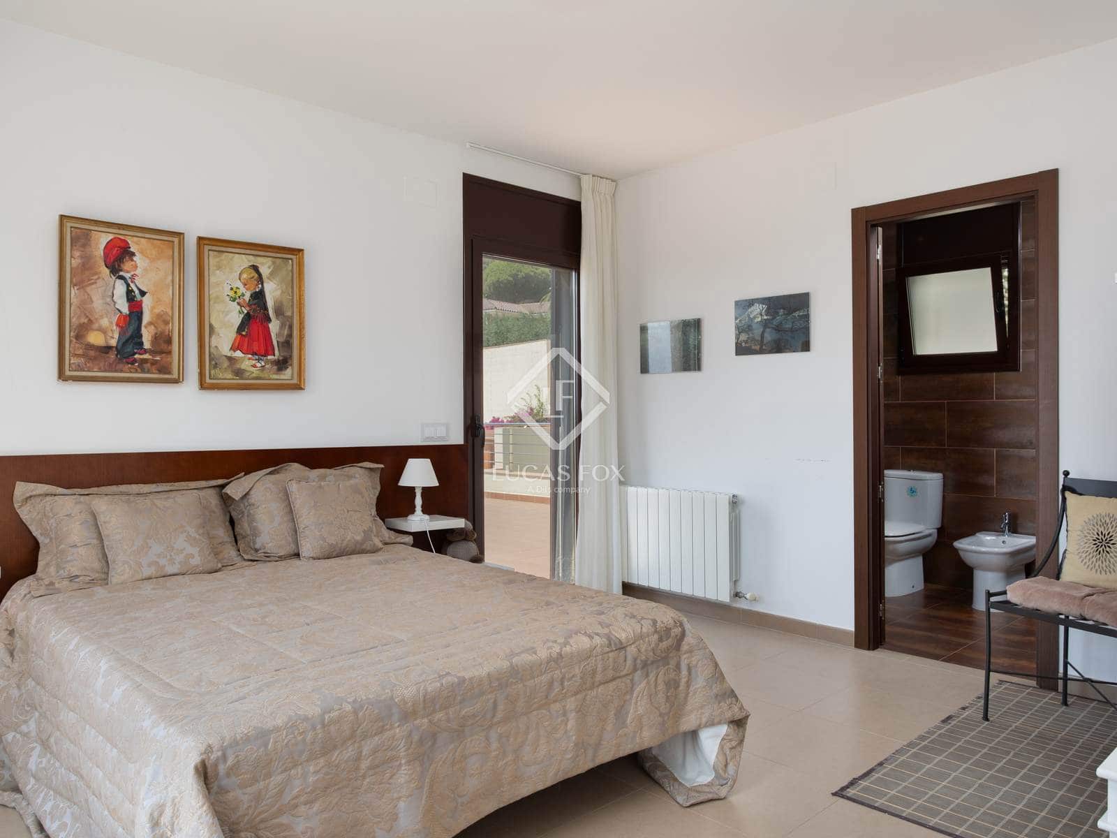 5 slaapkamer Villa te koop in Pau met zwembad - € 1.500.000 (Ref: 9109350)