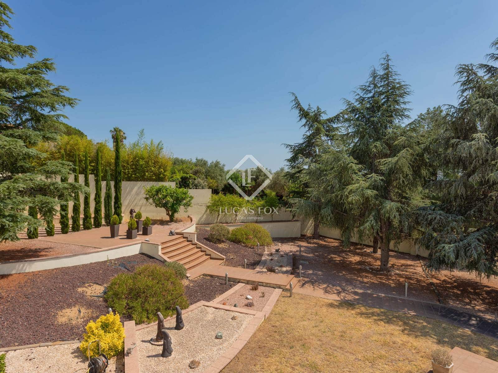 5 slaapkamer Villa te koop in Pau met zwembad - € 1.500.000 (Ref: 9109350)