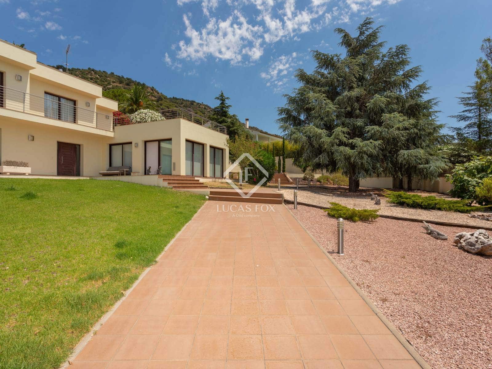 5 slaapkamer Villa te koop in Pau met zwembad - € 1.500.000 (Ref: 9109350)