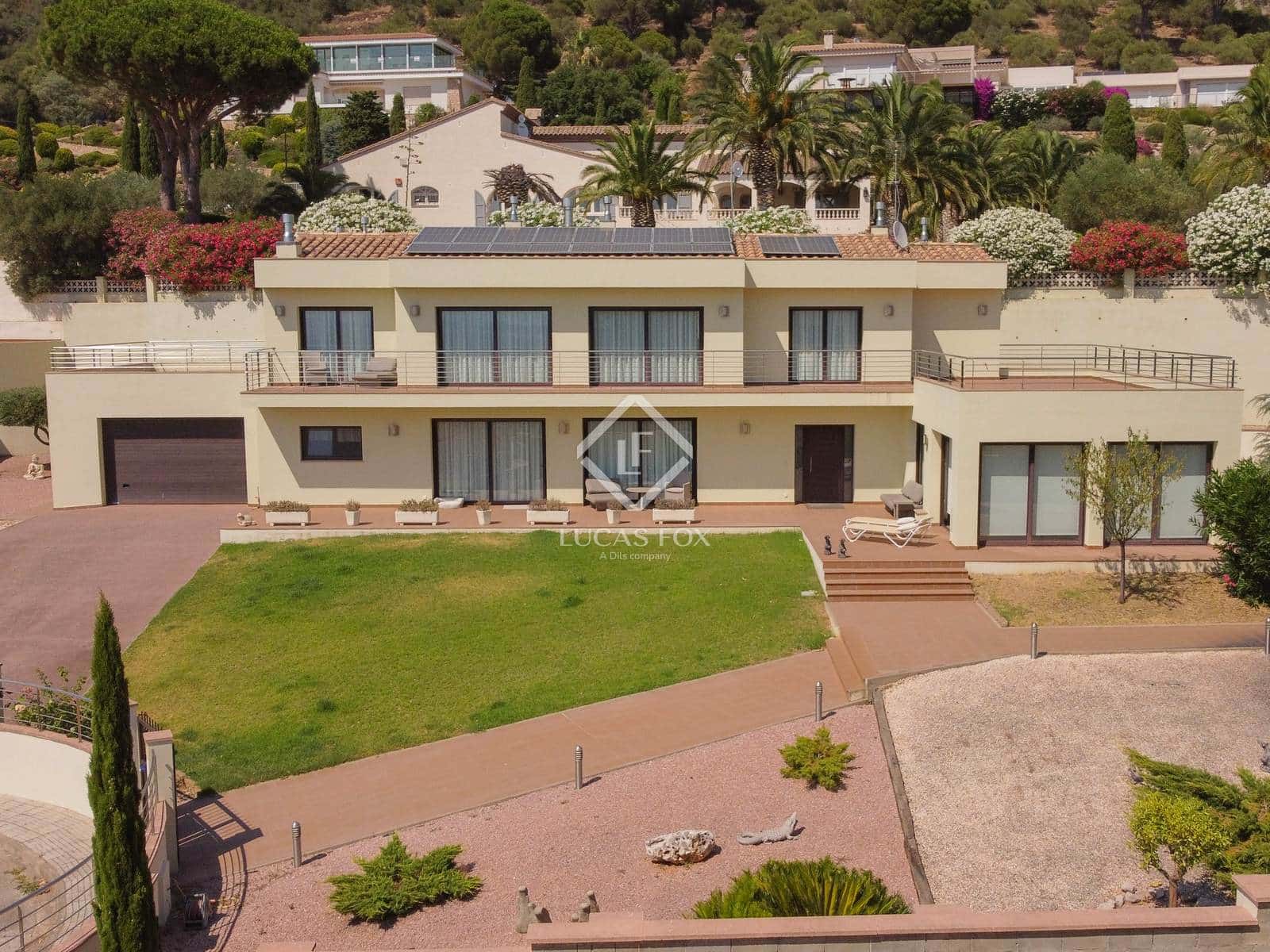 5 slaapkamer Villa te koop in Pau met zwembad - € 1.500.000 (Ref: 9109350)