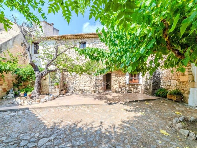10 soveværelse Villa til salg i Canyelles - € 755.000 (Ref: 9109800)