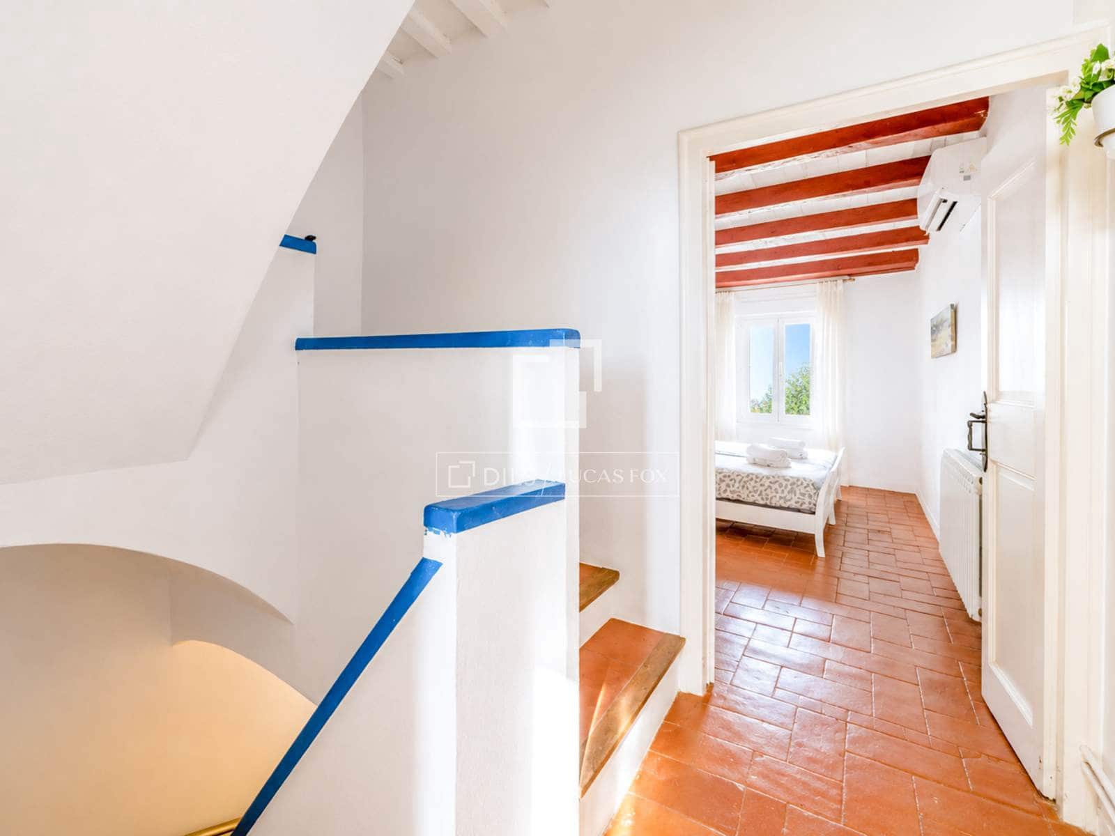 4 bedroom Villa for sale in Sitges - € 749,000 (Ref: 9110979)