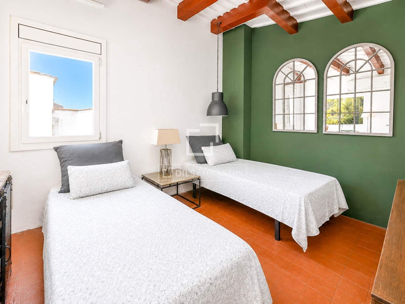 4 bedroom Villa for sale in Sitges - € 749,000 (Ref: 9110979)