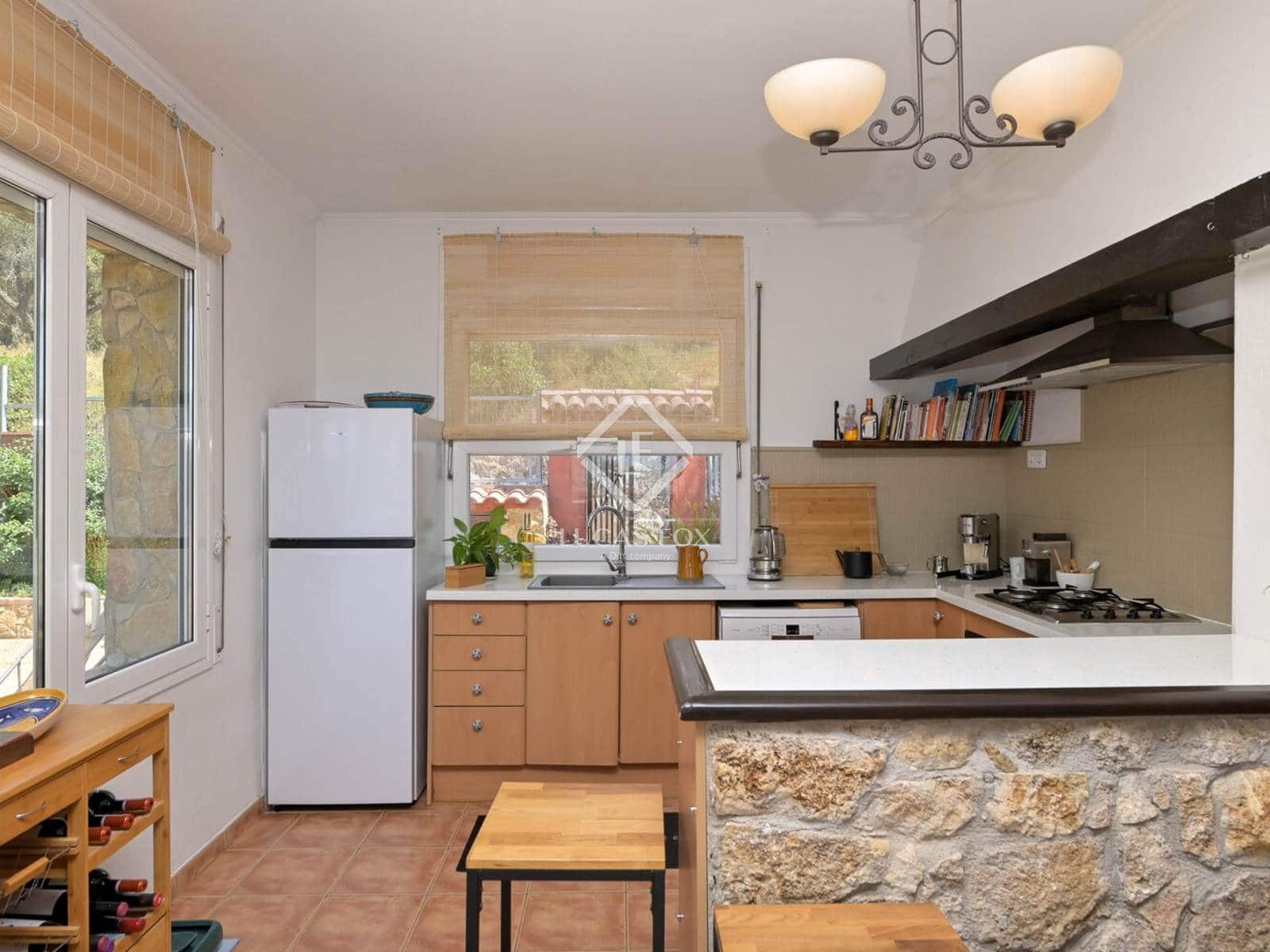 5 soveværelse Villa til salg i Santa Cristina d'Aro med garage - € 590.000 (Ref: 9111582)