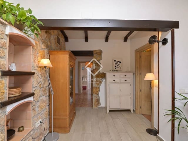 5 chambre Villa/Maison à vendre à Santa Cristina d'Aro avec garage - 590 000 € (Ref: 9111582)