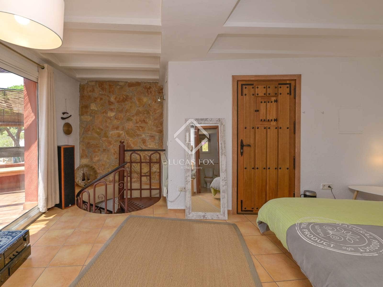 5 soveværelse Villa til salg i Santa Cristina d'Aro med garage - € 590.000 (Ref: 9111582)