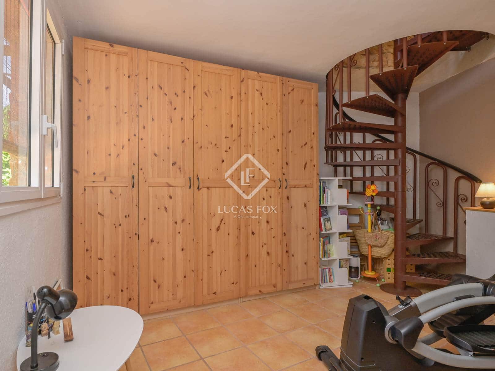 5 soveværelse Villa til salg i Santa Cristina d'Aro med garage - € 590.000 (Ref: 9111582)