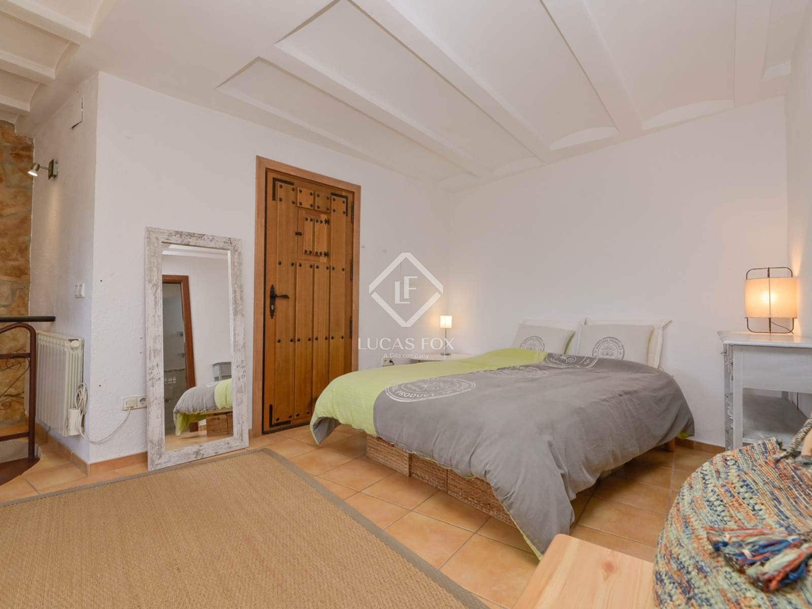 5 soveværelse Villa til salg i Santa Cristina d'Aro med garage - € 590.000 (Ref: 9111582)