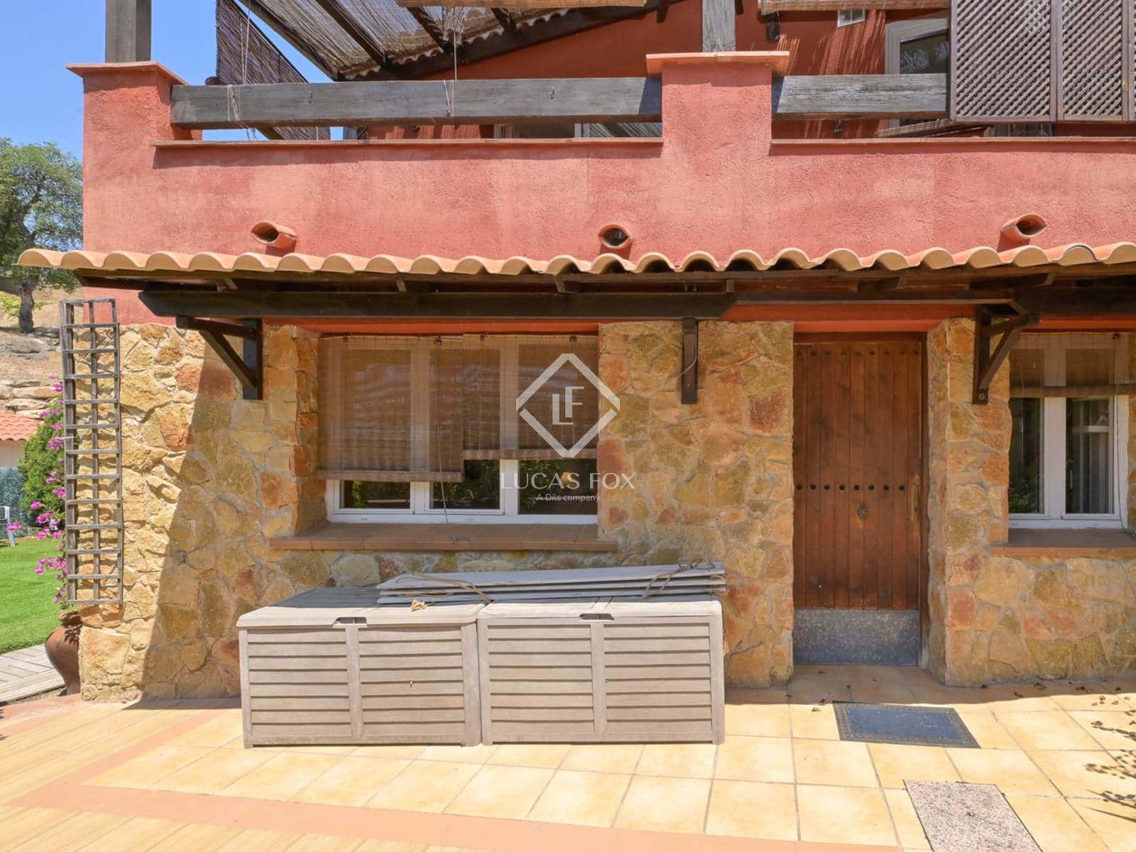 5 soveværelse Villa til salg i Santa Cristina d'Aro med garage - € 590.000 (Ref: 9111582)