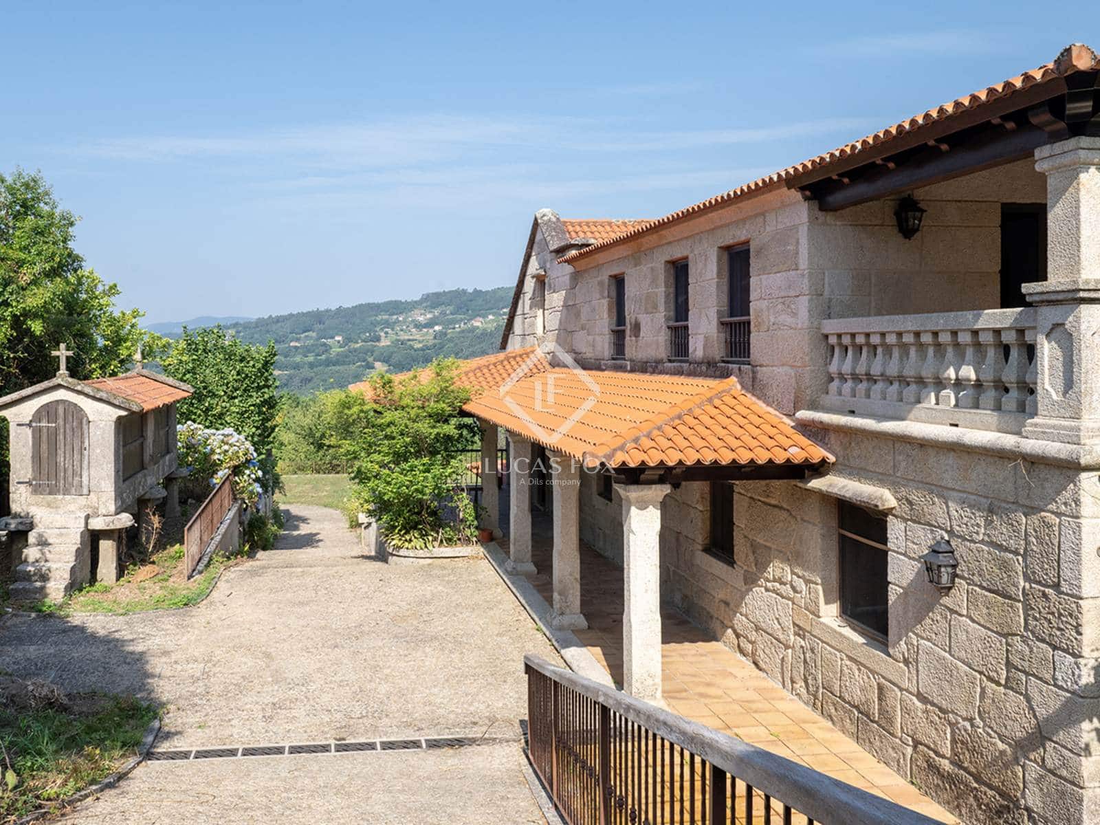 5 Zimmer Villa zu verkaufen in Covelo mit Pool Garage - 795.000 € (Ref: 9111584)