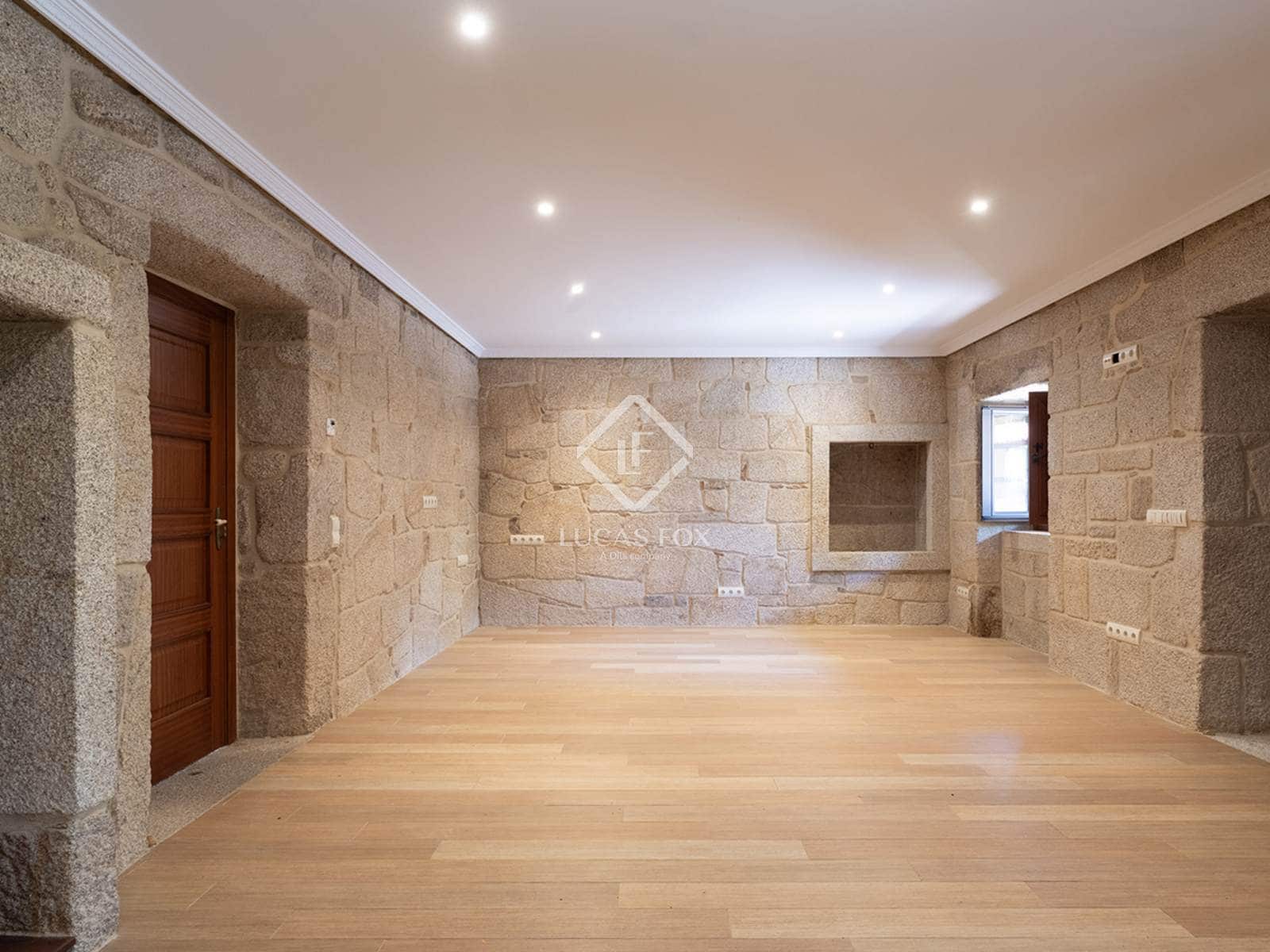 5 Zimmer Villa zu verkaufen in Covelo mit Pool Garage - 795.000 € (Ref: 9111584)