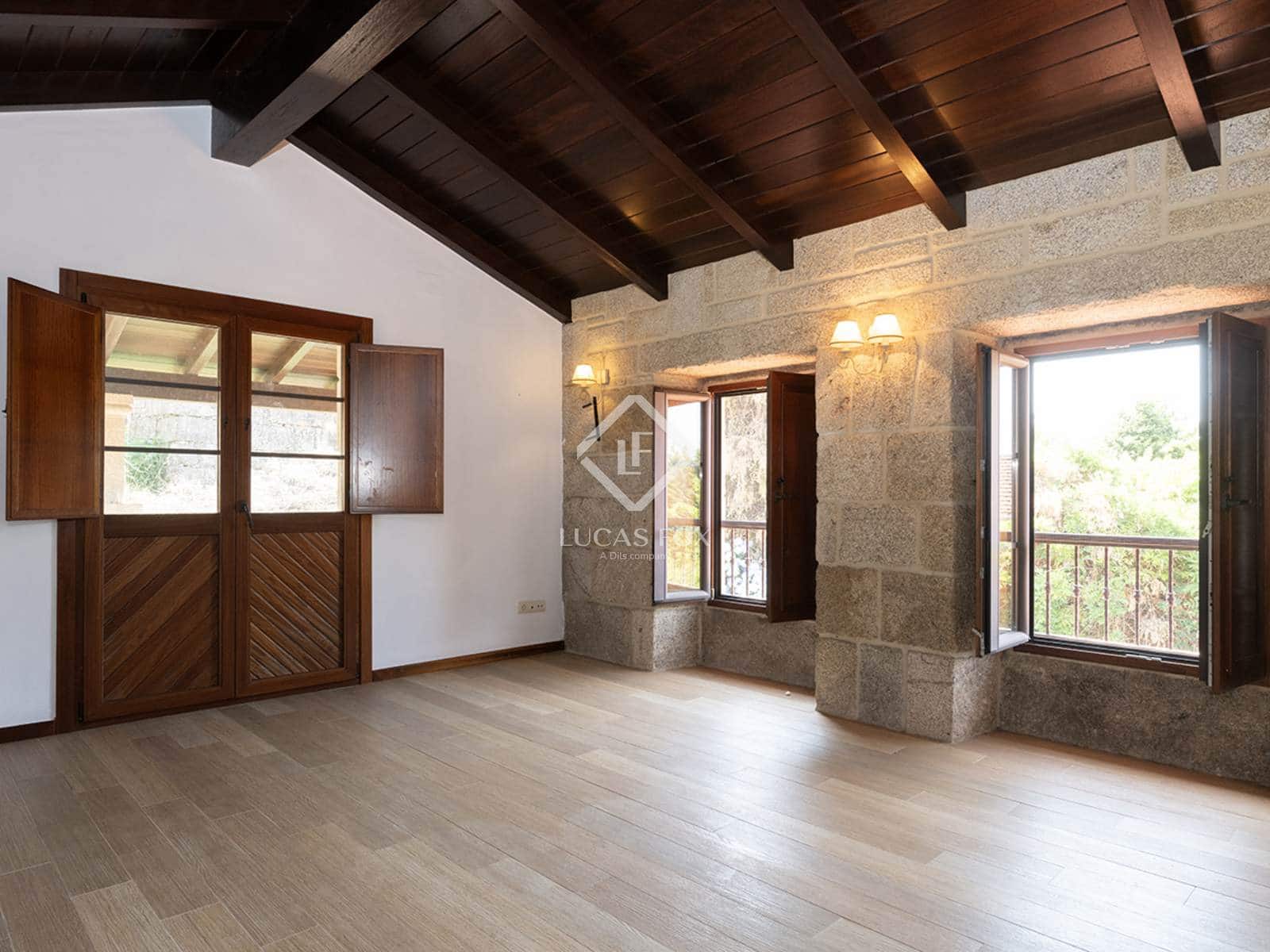 5 Zimmer Villa zu verkaufen in Covelo mit Pool Garage - 795.000 € (Ref: 9111584)