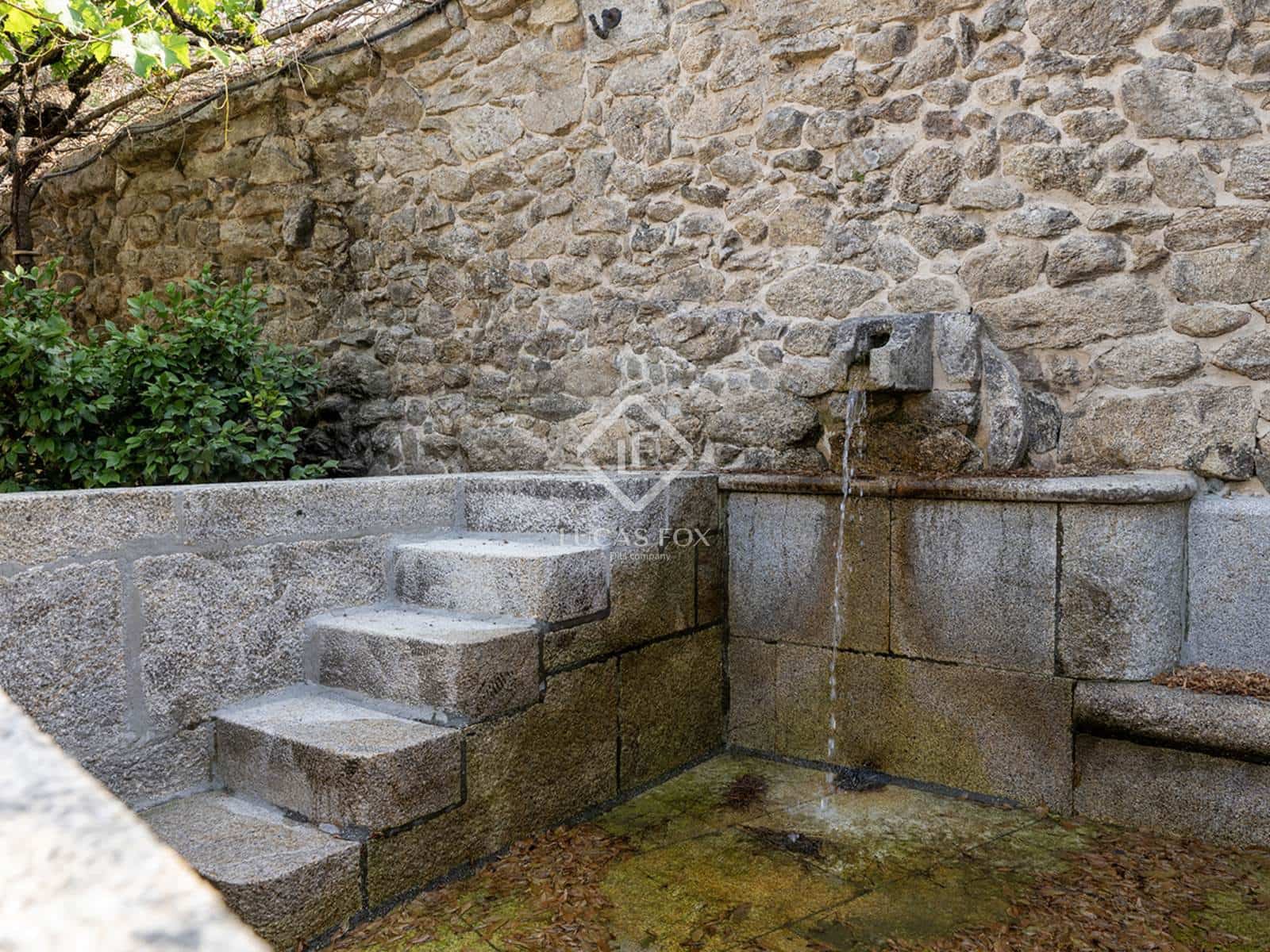 5 Zimmer Villa zu verkaufen in Covelo mit Pool Garage - 795.000 € (Ref: 9111584)