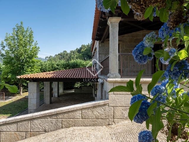5 soveværelse Villa til salg i Covelo med swimmingpool garage - € 800.000 (Ref: 9111584)