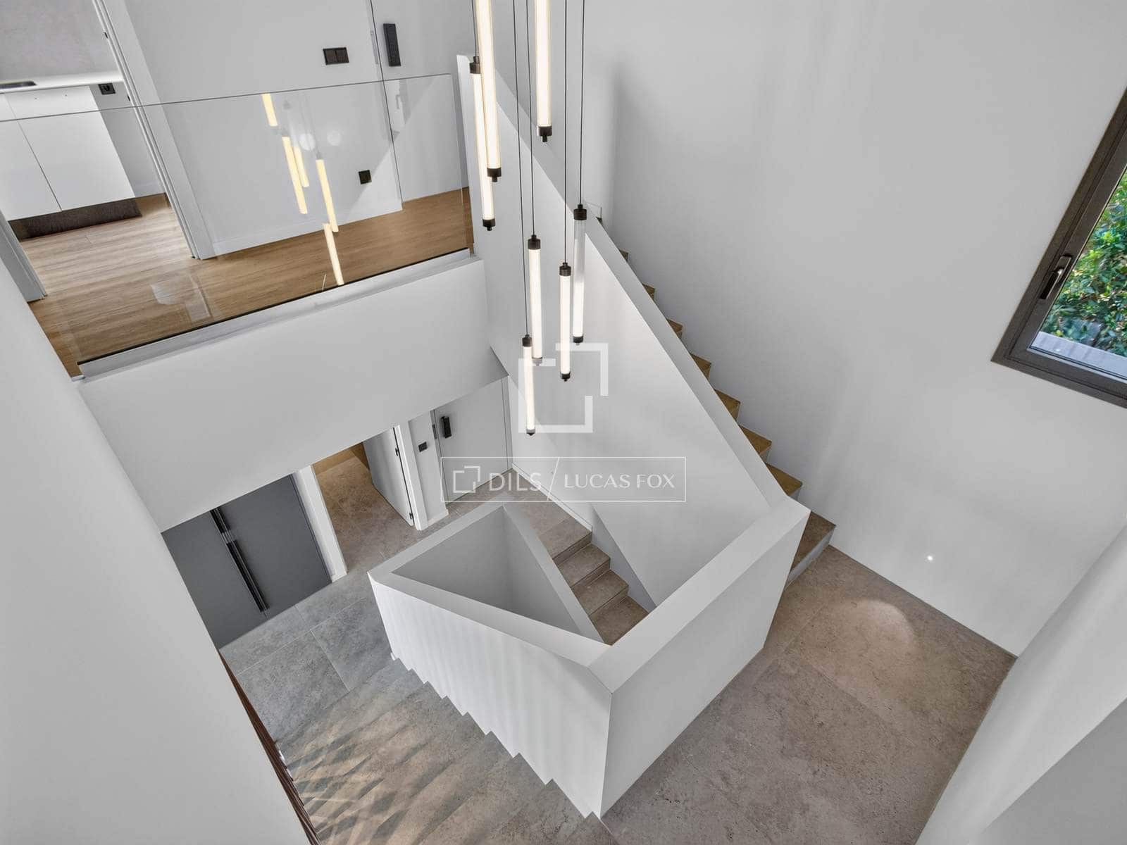5 makuuhuone Huvila myytävänä paikassa Sant Andreu de Llavaneres mukana uima-altaan 
autotalli - 2 300 000 € (Ref: 9113273)