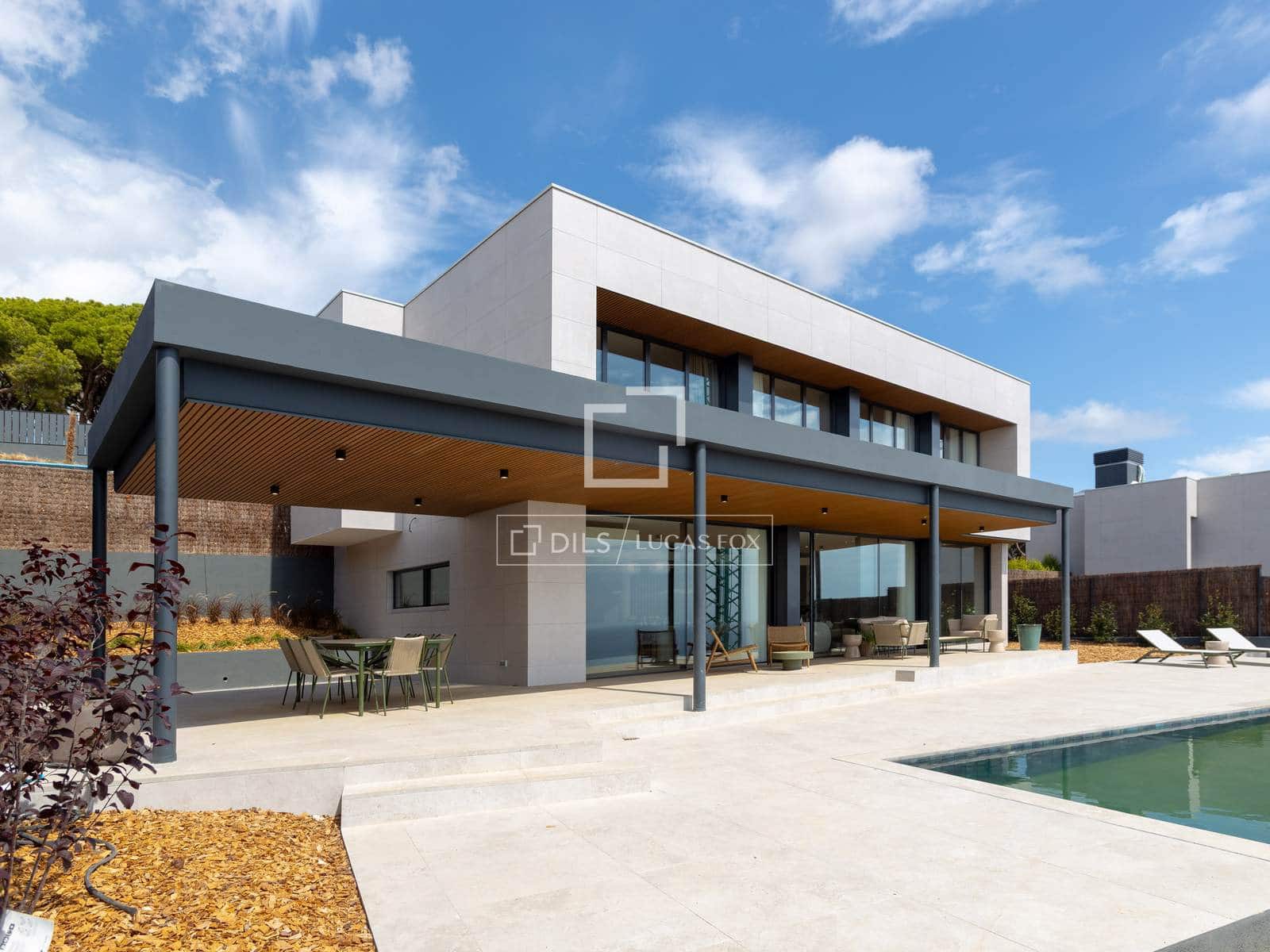 5 makuuhuone Huvila myytävänä paikassa Sant Andreu de Llavaneres mukana uima-altaan 
autotalli - 2 300 000 € (Ref: 9113273)