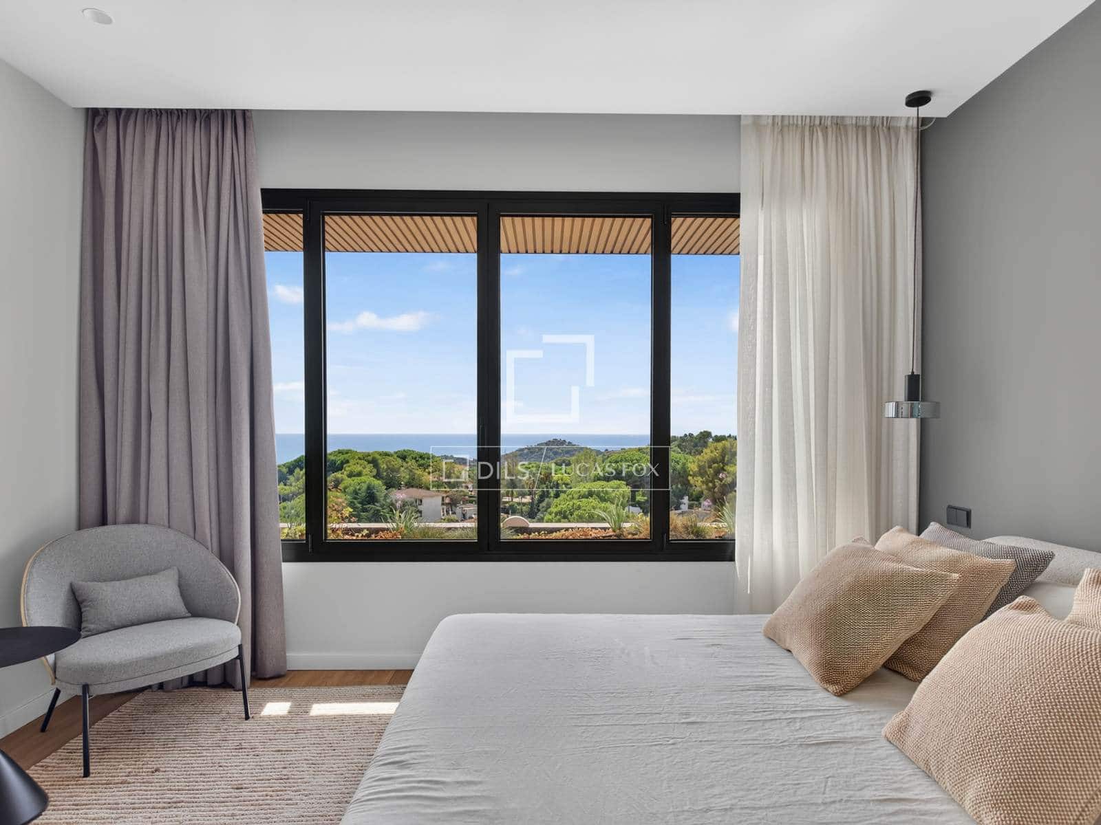 5 makuuhuone Huvila myytävänä paikassa Sant Andreu de Llavaneres mukana uima-altaan 
autotalli - 2 300 000 € (Ref: 9113273)
