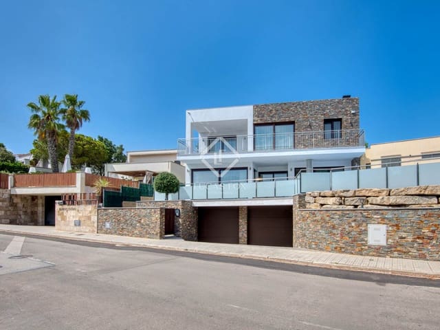 4 Zimmer Villa zu verkaufen in Sant Feliu de Guíxols mit Pool Garage - 2.000.000 € (Ref: 9113483)