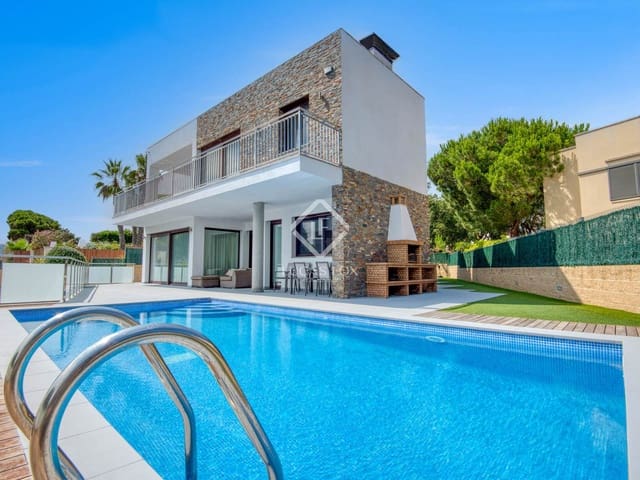 4 Zimmer Villa zu verkaufen in Sant Feliu de Guíxols mit Pool Garage - 2.000.000 € (Ref: 9113483)