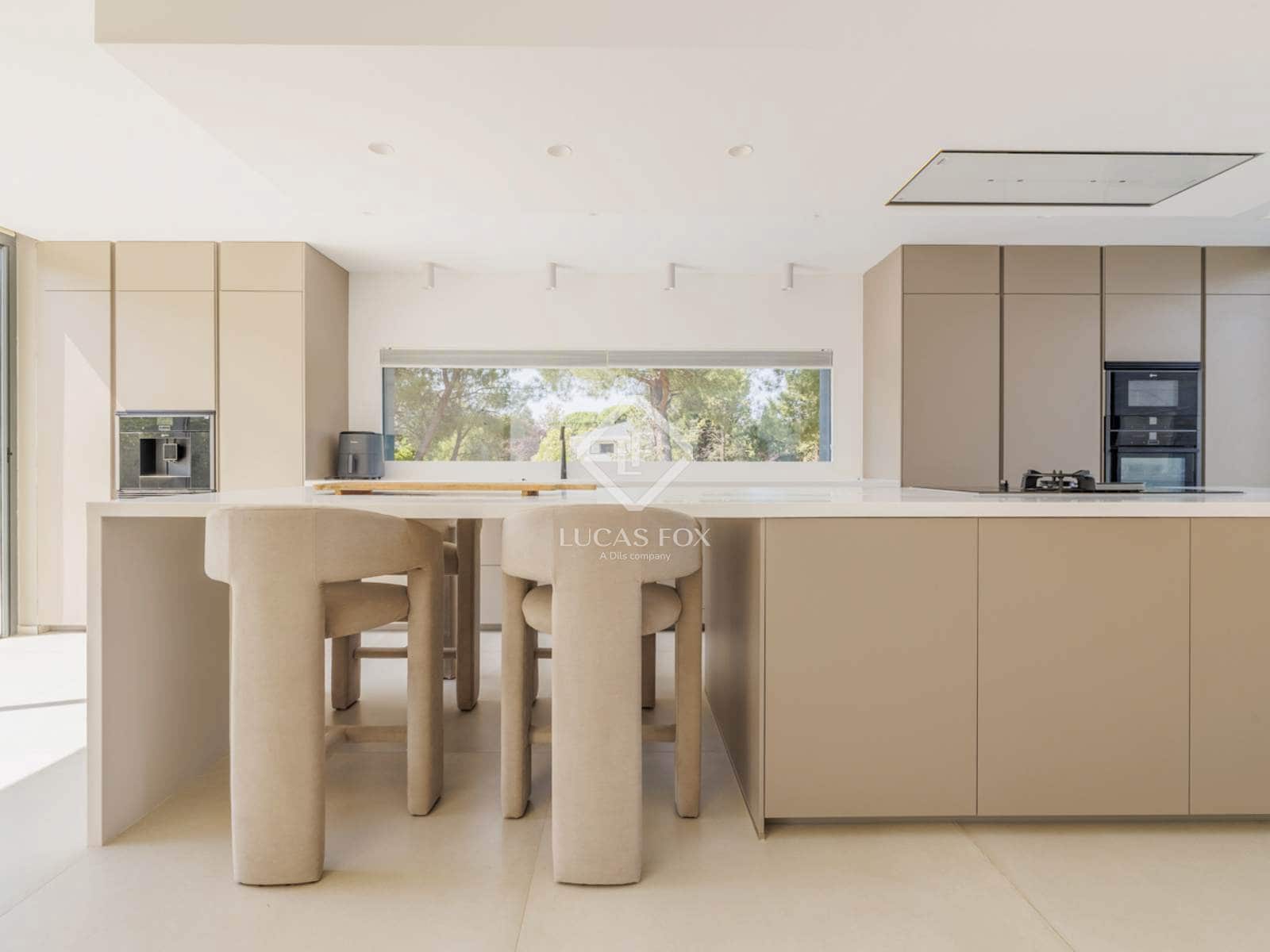 5 soveværelse Villa til leje i Pozuelo de Alarcon med swimmingpool garage - € 20.000 (Ref: 9115264)