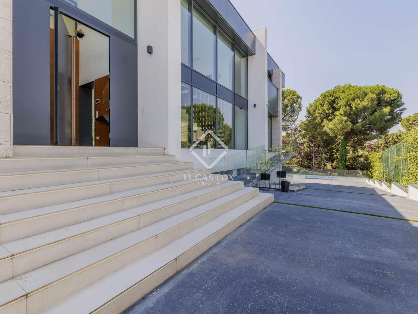 5 soveværelse Villa til leje i Pozuelo de Alarcon med swimmingpool garage - € 20.000 (Ref: 9115264)