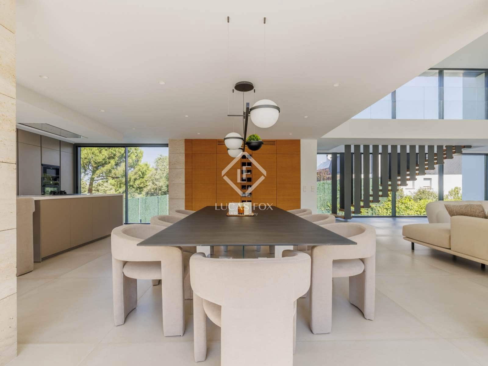 5 soveværelse Villa til leje i Pozuelo de Alarcon med swimmingpool garage - € 20.000 (Ref: 9115264)