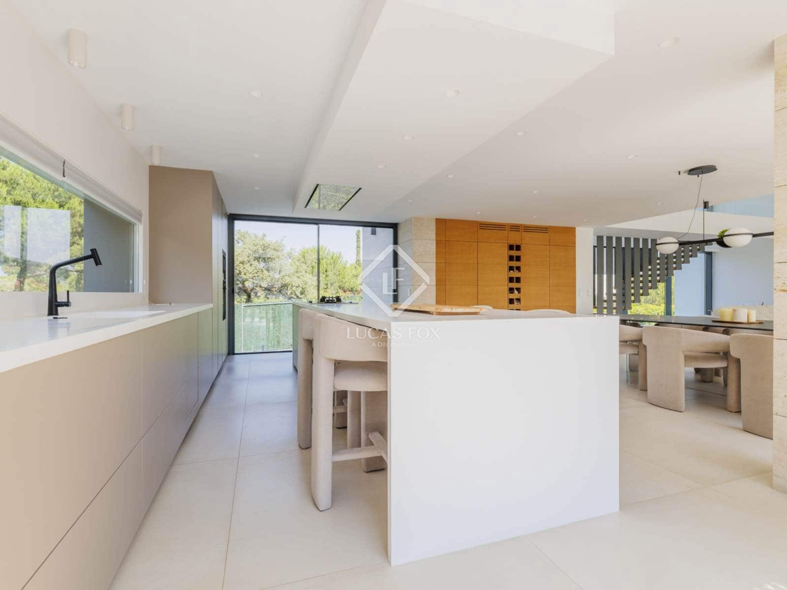 5 soveværelse Villa til leje i Pozuelo de Alarcon med swimmingpool garage - € 20.000 (Ref: 9115264)