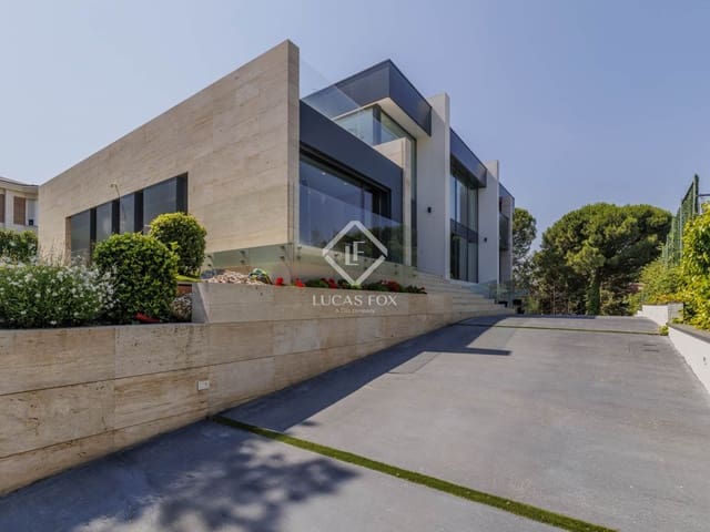 5 bedroom Villa for rent in Pozuelo de Alarcón with pool garage - € 20,000 (Ref: 9115264)