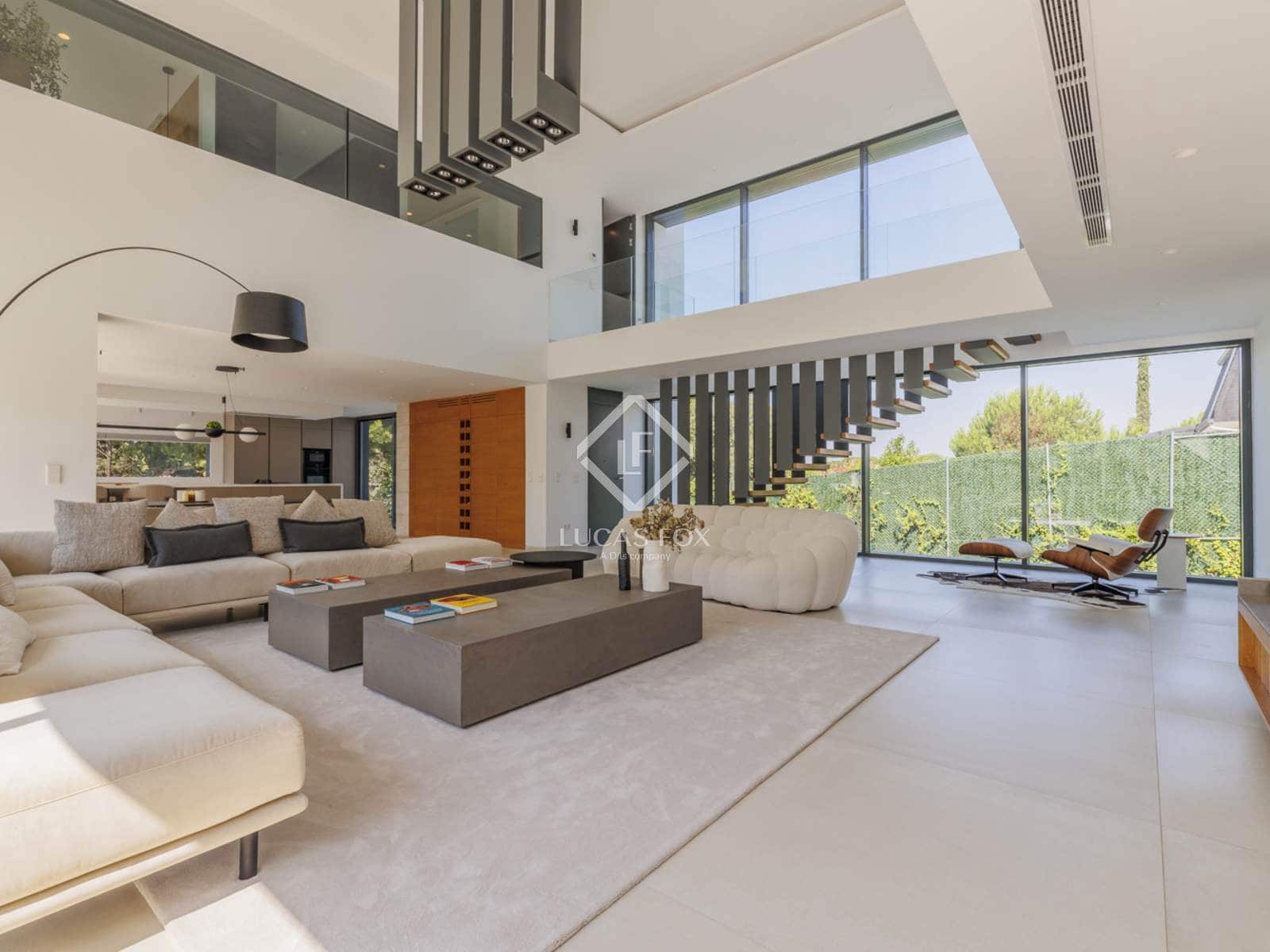 5 soveværelse Villa til leje i Pozuelo de Alarcon med swimmingpool garage - € 20.000 (Ref: 9115264)