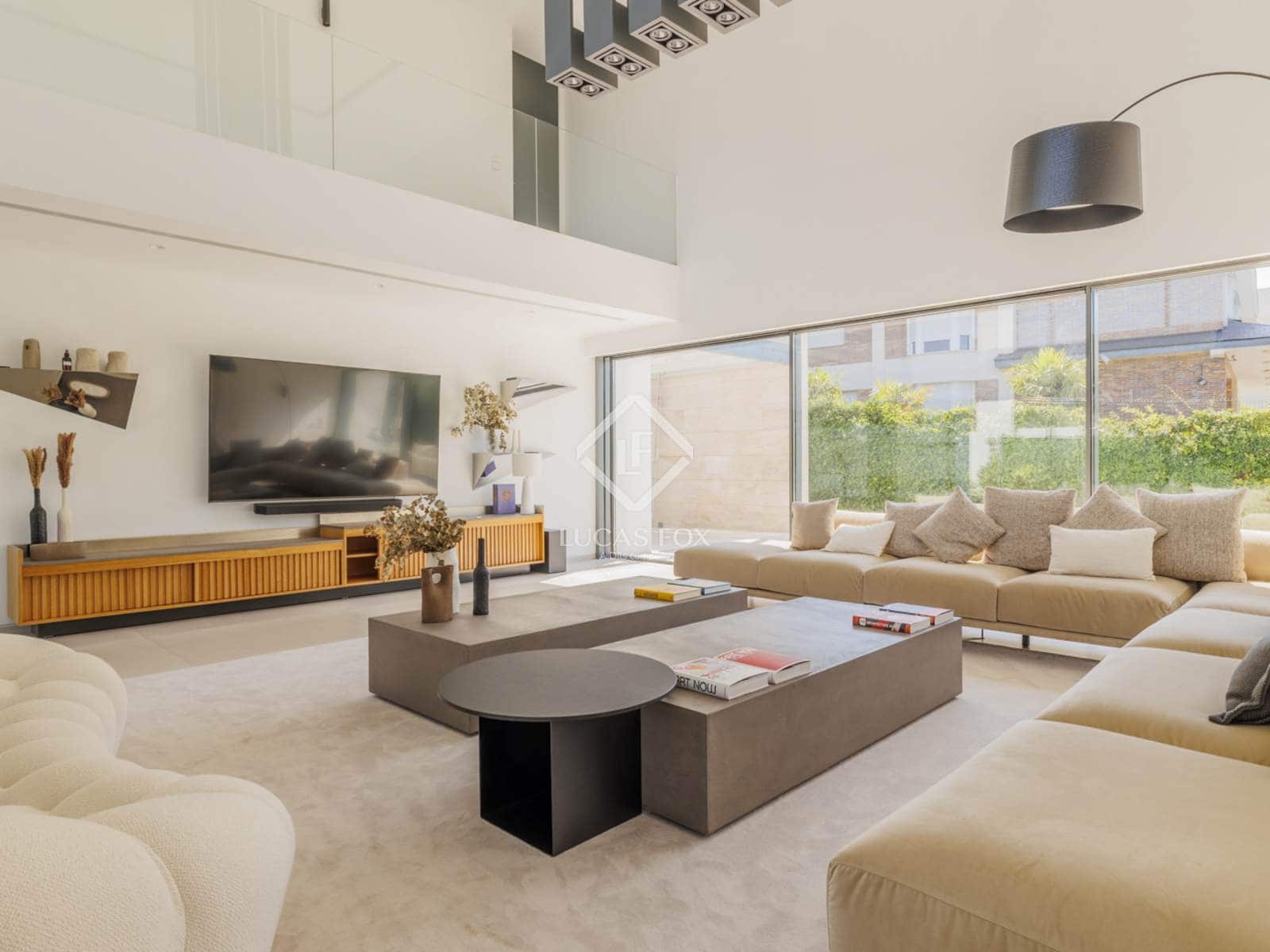 5 soveværelse Villa til leje i Pozuelo de Alarcon med swimmingpool garage - € 20.000 (Ref: 9115264)