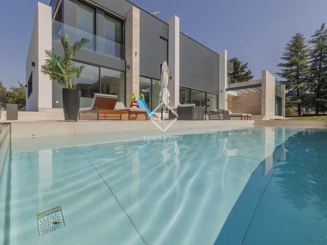 5 bedroom Villa for rent in Pozuelo de Alarcón with pool garage - € 20,000 (Ref: 9115264)