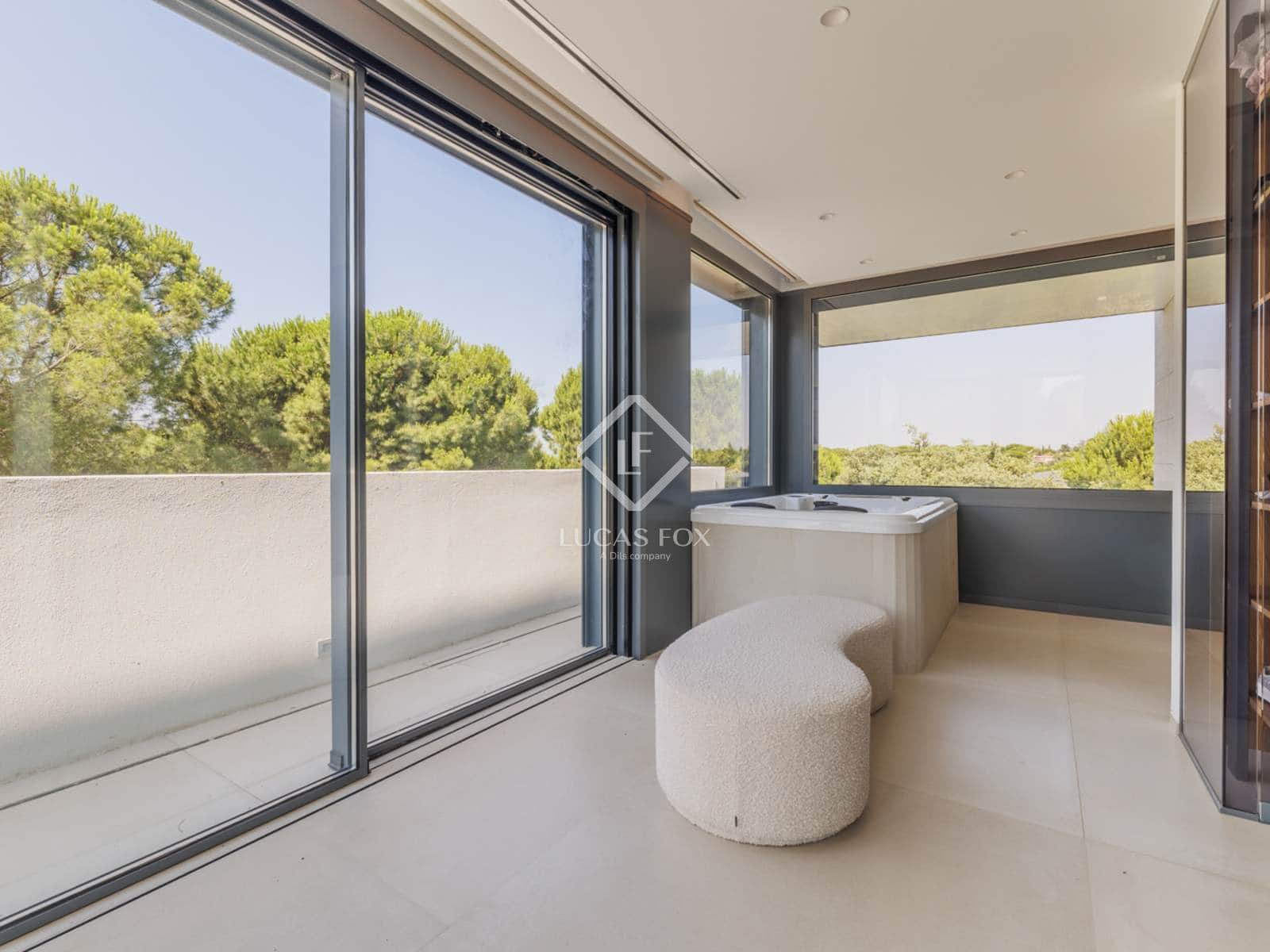 5 soveværelse Villa til leje i Pozuelo de Alarcon med swimmingpool garage - € 20.000 (Ref: 9115264)