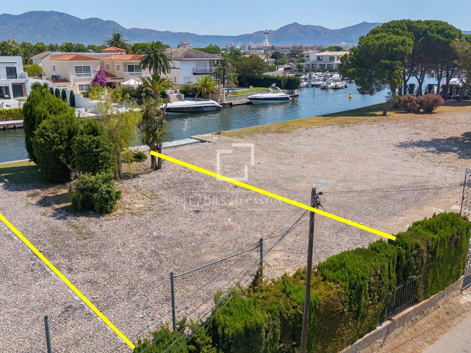 Building Plot for sale in Empuriabrava - € 750,000 (Ref: 9115378)