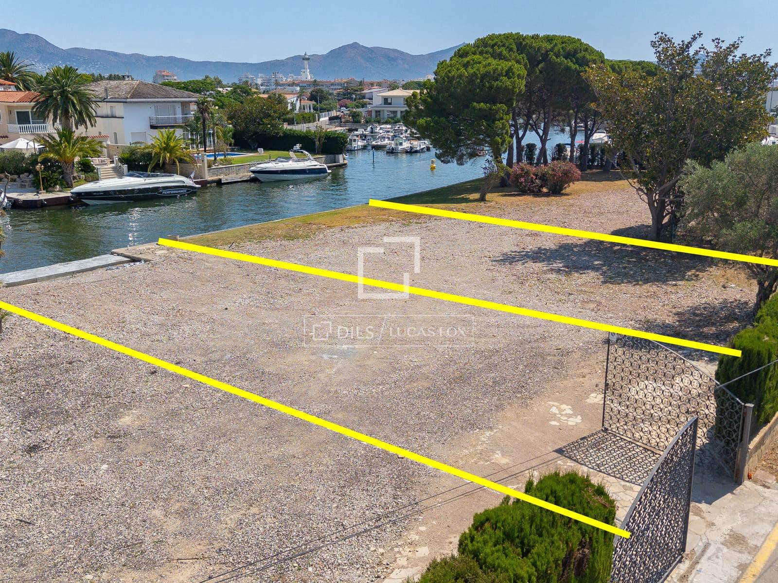 Building Plot for sale in Empuriabrava - € 750,000 (Ref: 9115378)