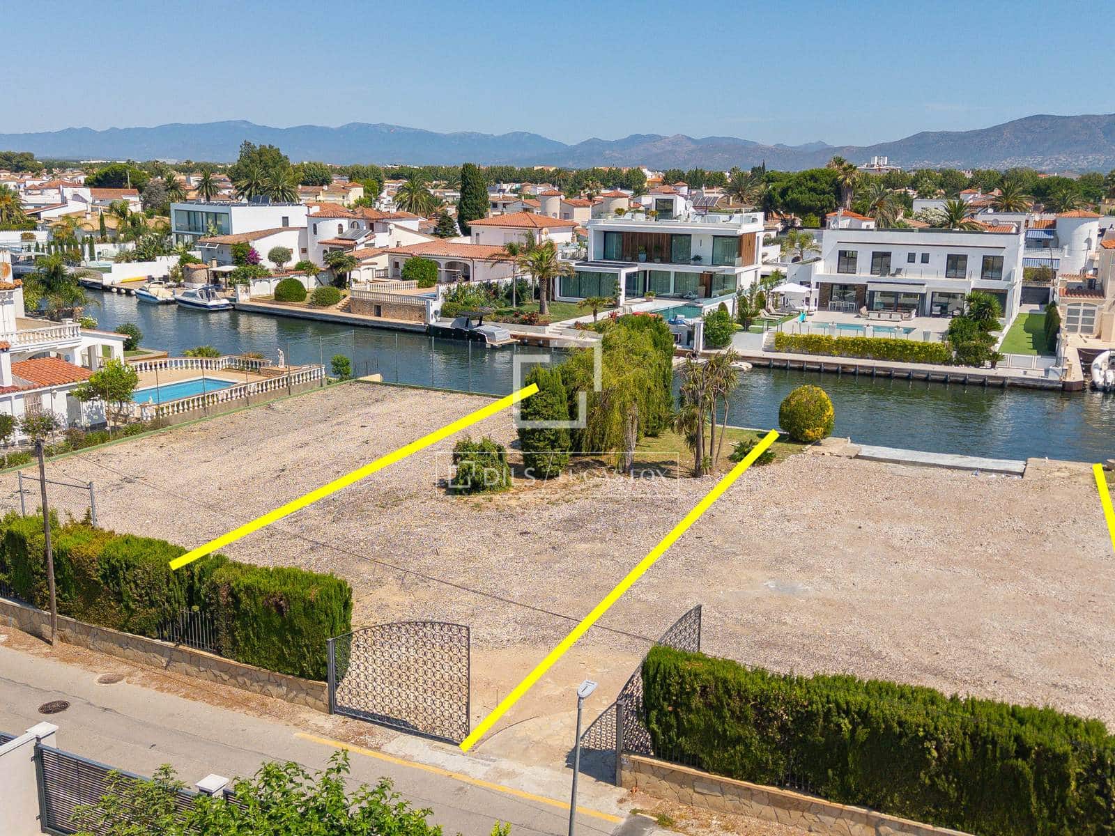 Building Plot for sale in Empuriabrava - € 750,000 (Ref: 9115378)