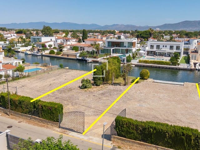 Byggetomt til salgs i Empuriabrava, Castelló d'Empúries - € 750 000 (Ref: 9115378)