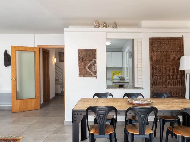 4 bedroom Apartment for sale in Palamós with garage - € 480,000 (Ref: 9115487)