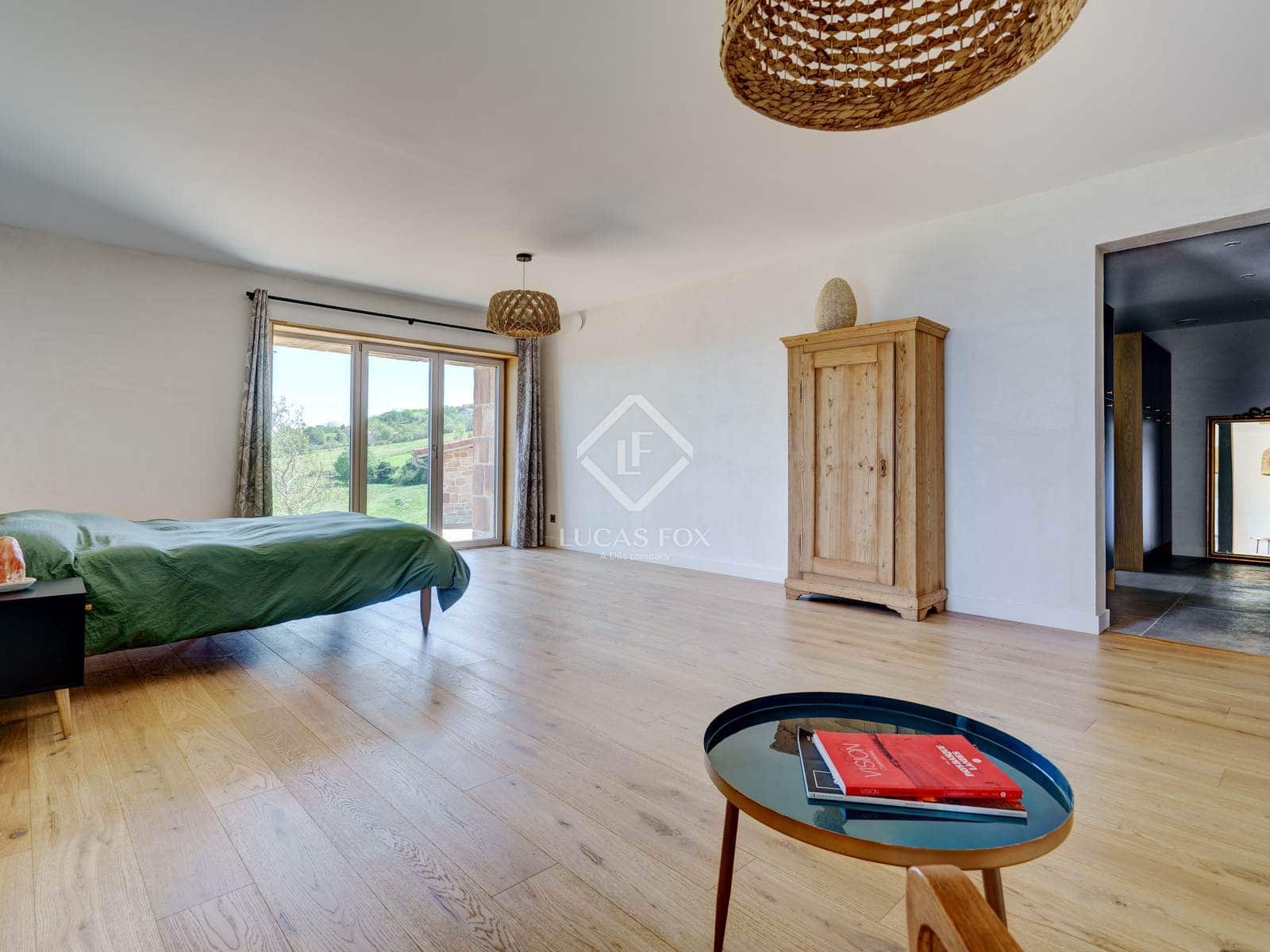 5 bedroom Villa for sale in Donostia-San Sebastian with garage - € 4,990,000 (Ref: 9115539)