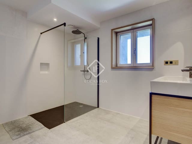 5 sovrum Villa till salu i Donostia-San Sebastián med garage - 4 700 000 € (Ref: 9115539)